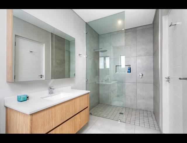 5 BEDROOM CLUSTER FOR SALE IN MORNINGSIDE